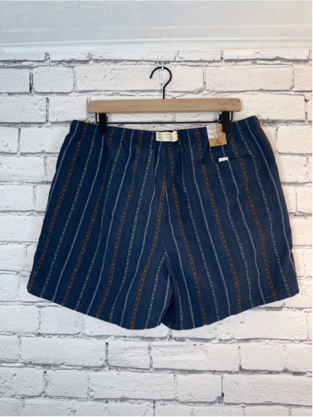 Men's Prana Shorts size XS Indio Heritage Shorts Aztec Print Blue 5' Inseam - Picture 10 of 14